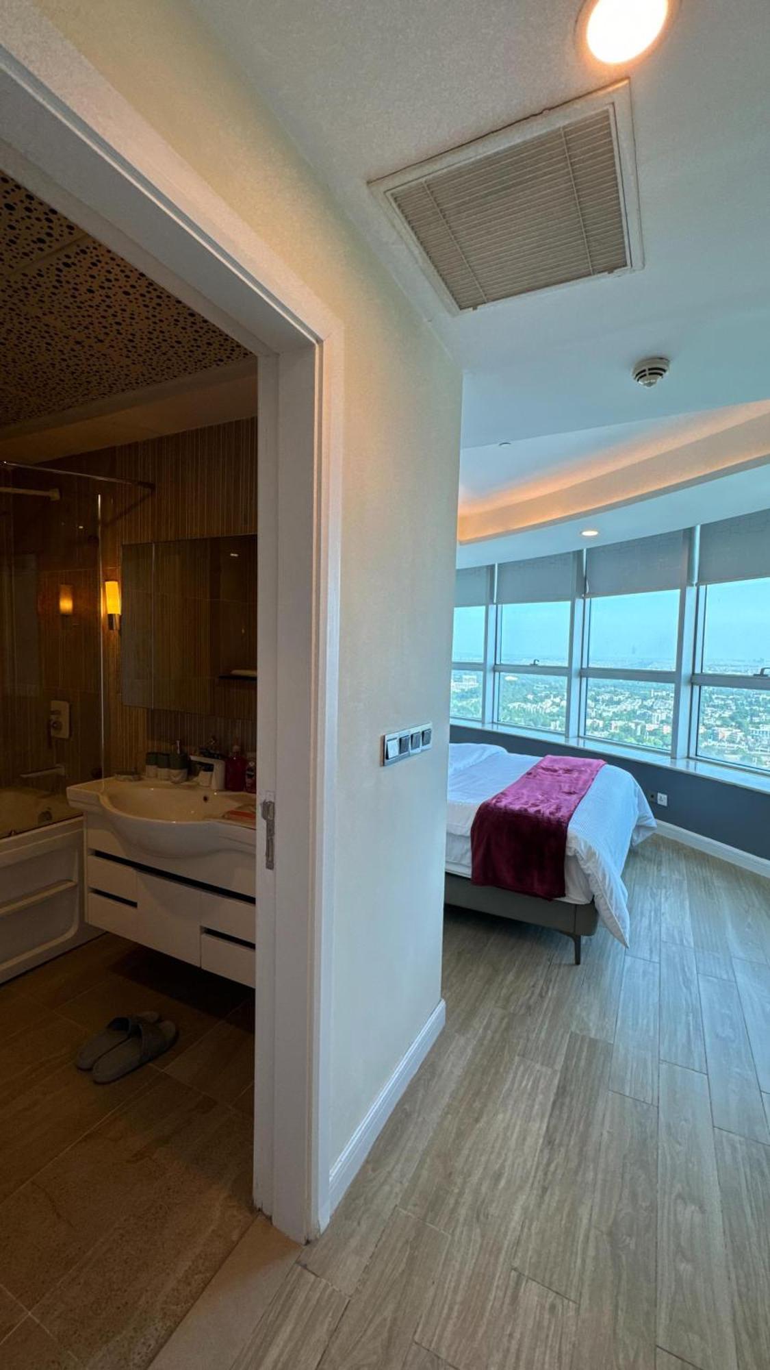Centaurus Apartment City View Three Beds อิสลามาบัด ภายนอก รูปภาพ