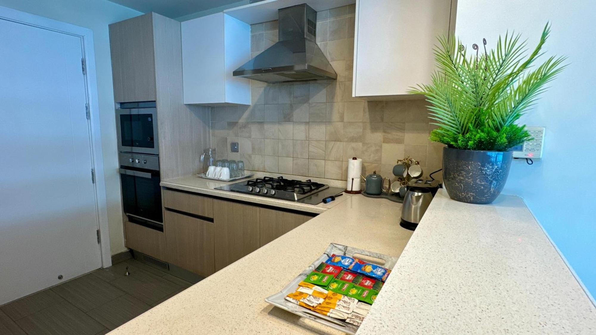 Centaurus Apartment City View Three Beds อิสลามาบัด ภายนอก รูปภาพ
